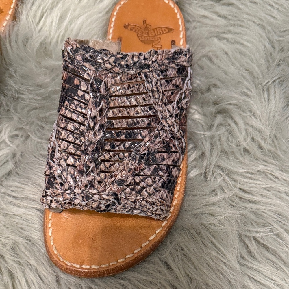 Freebird Snakeskin Pattern Sandals - Brown and Black - Picture 2 of 5